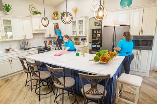 Crest Clean - Photo 2