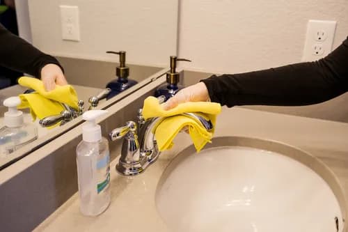 Dashing Maids - Photo 2