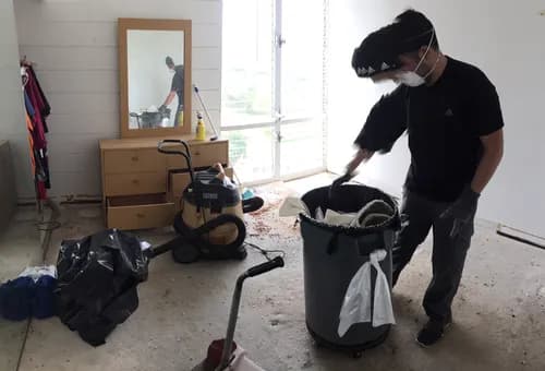 Maid In Oahu - Photo 2