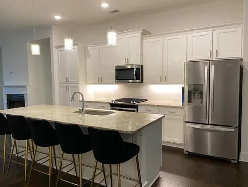 Maid It Clean - Photo 3