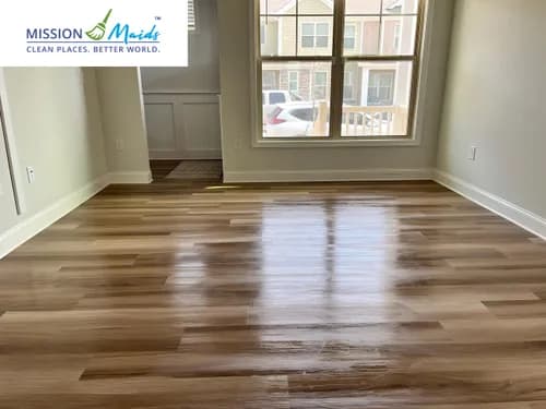 Mission Maids - Photo 4