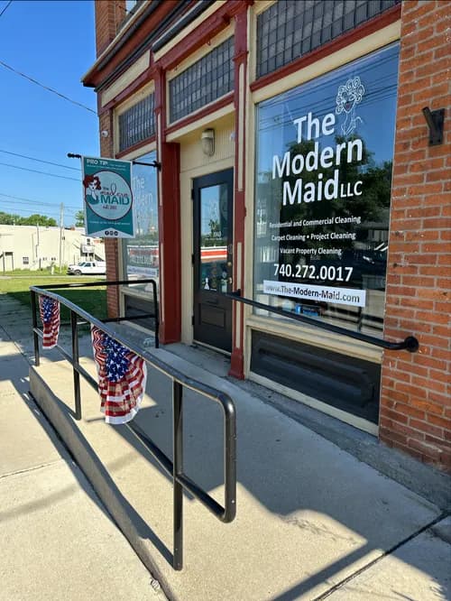 Modern Maid - Photo 2