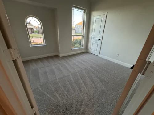 Modern Maids - Photo 1