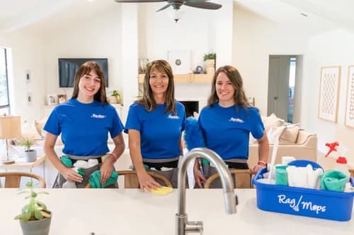 Molly Maid - Photo 3