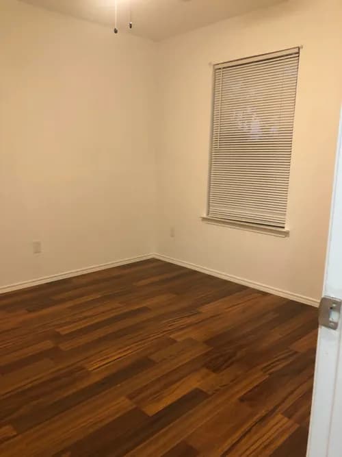 Pink Maids - Photo 2