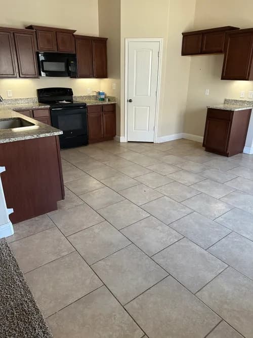 RaiderMaids - Photo 5