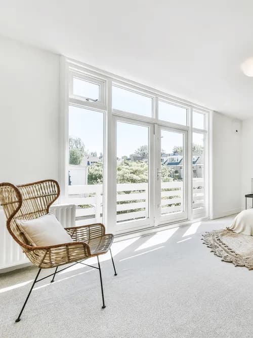 SiS Cleaners - Photo 2