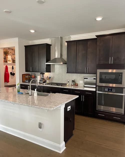 Sponge Clean - Photo 2