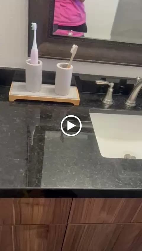 Total Clean - Photo 3