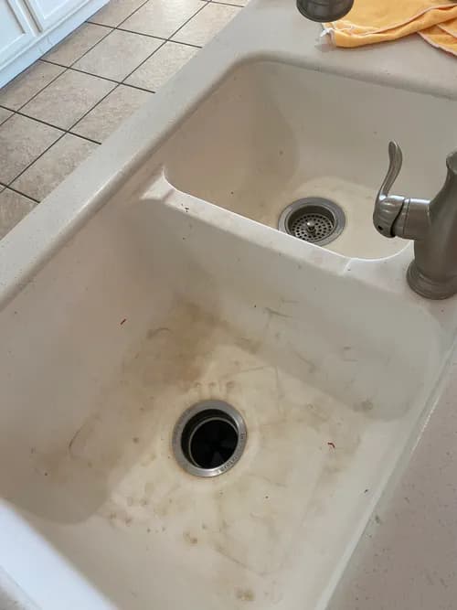 Tucson Maids - Photo 3