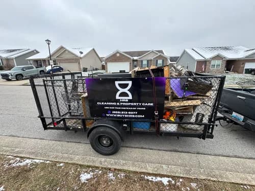 8 HRS Cleaning & Property Care - Photo 1