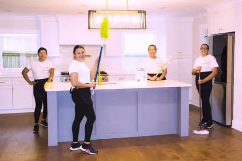 901 Cleaning Solutions - Photo 3