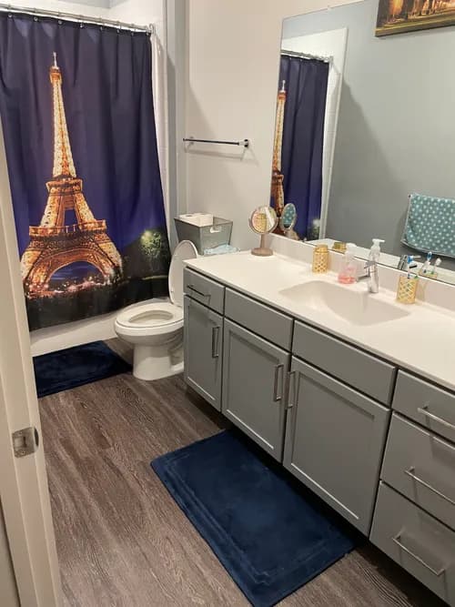 A ReNewed Day Cleaning - Photo 3