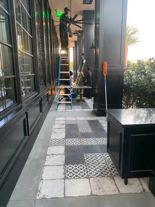 A Touch Of Cleanliness - Photo 3