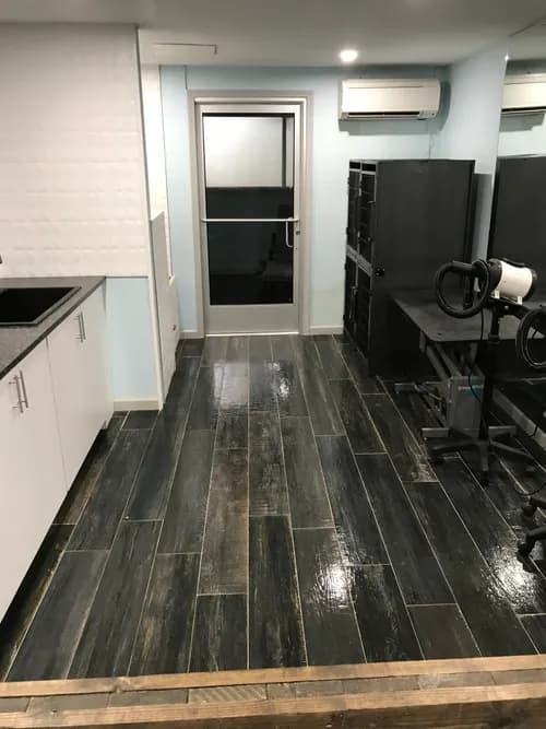 A WOMAN'S TOUCH, LLC CLEANING SERVICES OF PITTSBURGH - Photo 3