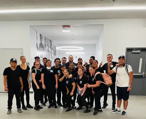 Advantage Cleaning LLC - Photo 1