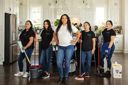 Aisha's Cleaning Services LLC - Photo 1