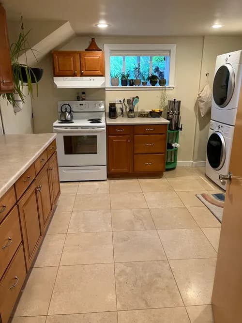 Akemi Royal Cleaning LLC - Photo 4