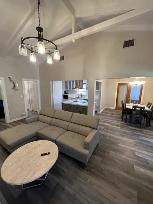 All HANDY HANDS GROUP AirBnb & Vacation Rental Cleaning