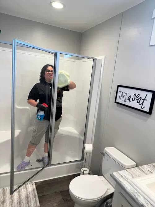 Anchor Maids & Movers - Photo 3