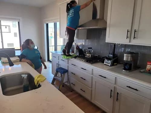 Andrade Celia'S Cleaning, Llc - Photo 2