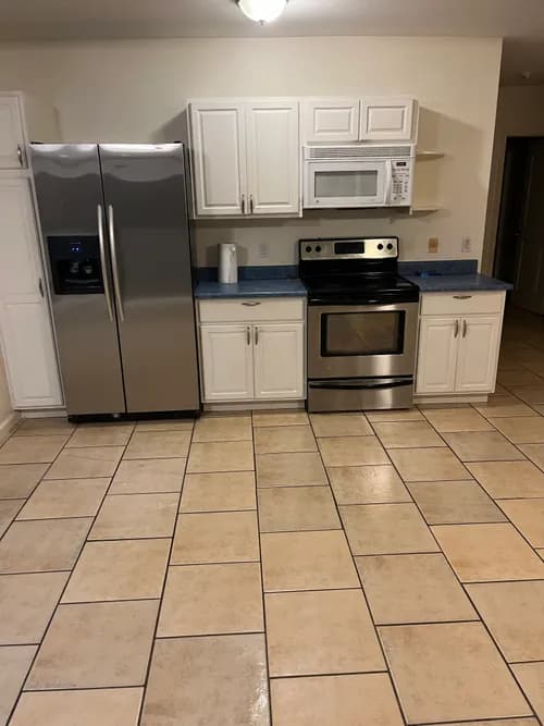 Art's Paradise Cleaning Services - Photo 3