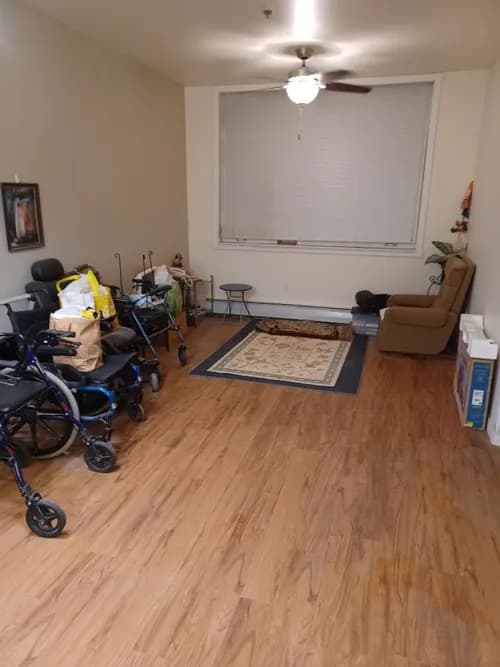 AshBre Taylored Services LLC - Photo 2