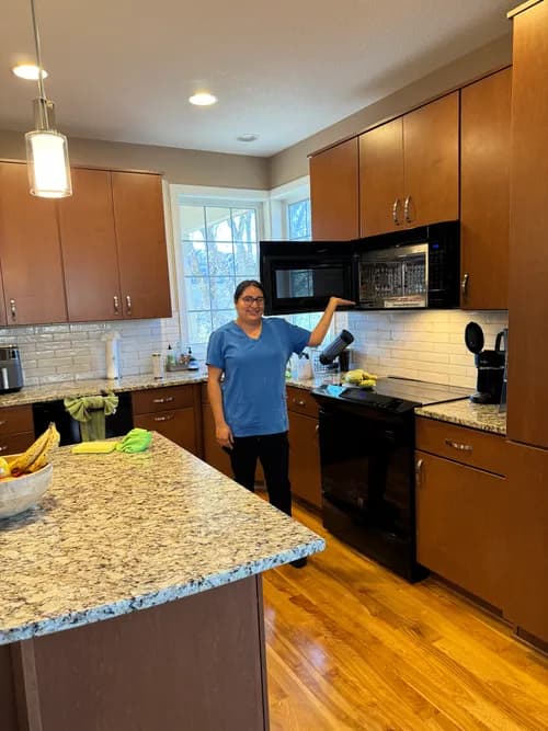 B&I Cleaning Services LLC