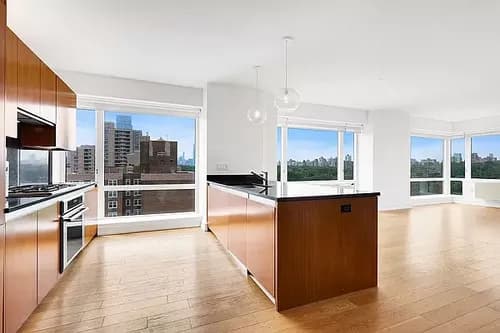 Bespoke Cleaners - Photo 2