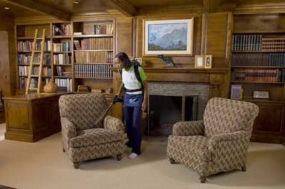 Best In Town Cleaning Service LLC - Photo 4