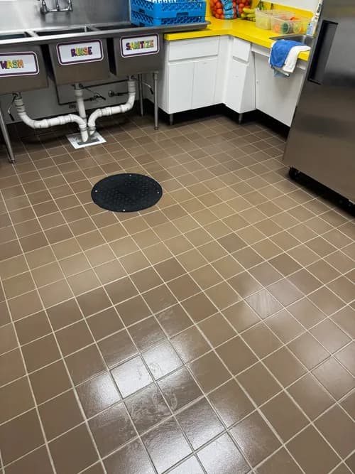 BizMaids - Commercial Cleaning, Sanitation & Janitorial Services in Raleigh - Photo 1