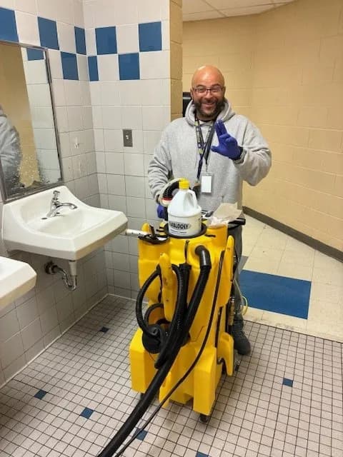 BizMaids - Commercial Cleaning, Sanitation & Janitorial Services in Raleigh - Photo 4