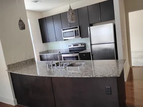 BlShiny cleaning services - Photo 3