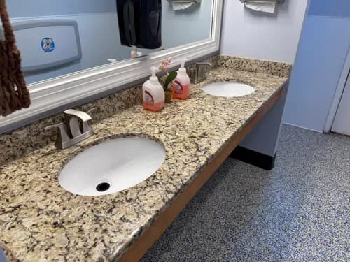 Broad Street Cleaning Company - Photo 2