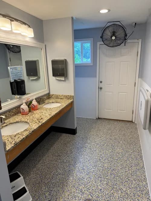 Broad Street Cleaning Company - Photo 3