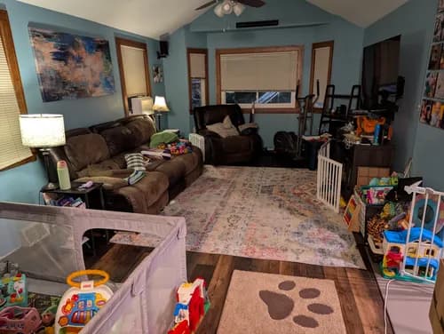 Cardinal Maids - Photo 1