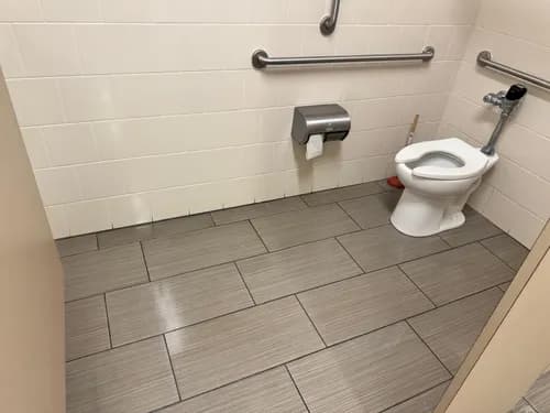 Chow Connections - Commercial & Residential Cleaning - Indianapolis - Photo 2