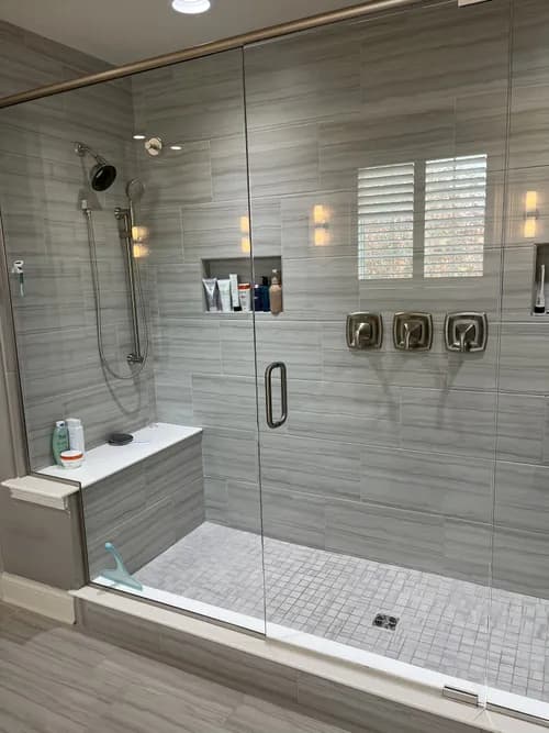 Christina's Complete Clean - Photo 3