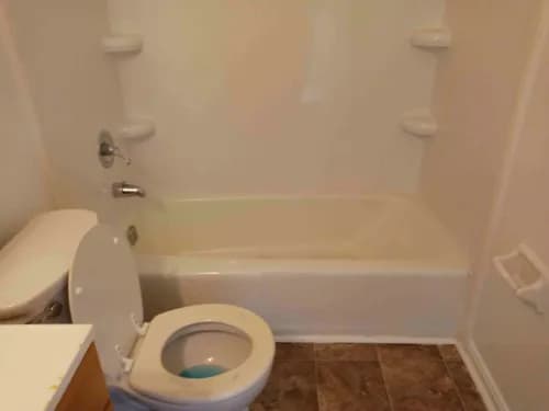 CHRISTINA'S HOUSE CLEANING - Photo 2