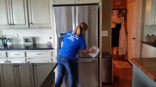 Claudia's Pro Cleaning Corp