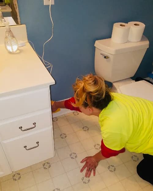 Clean & Green LLC Cleaning Services - Photo 2