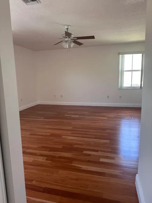 CLEANA SERVICES - Photo 2