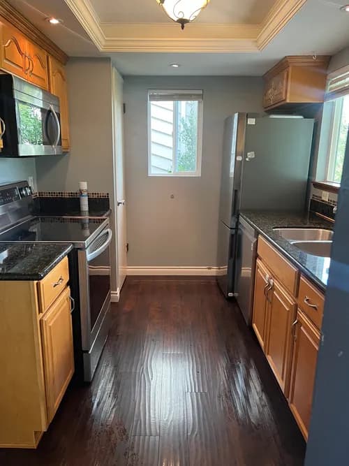 Cleaners Kingdom of Bellevue - Photo 2