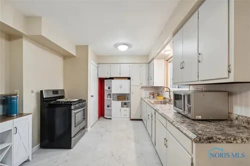 CLEANING BY GRACE LLC OREGON OHIO - Photo 4