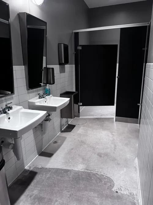 Cleaning Service Solutions - Photo 2