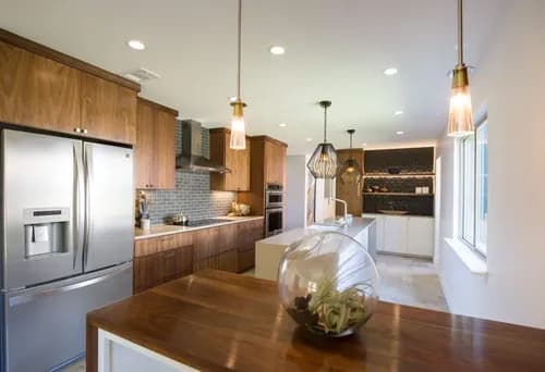 Cowtown Maids - Photo 3