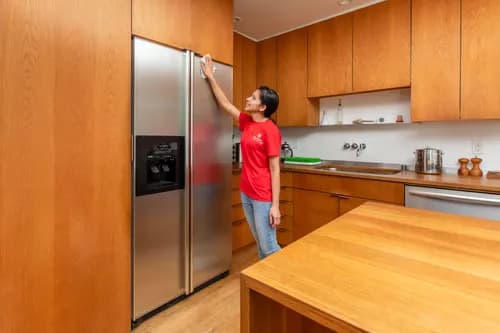 Crystal Cleaning Services - Photo 3