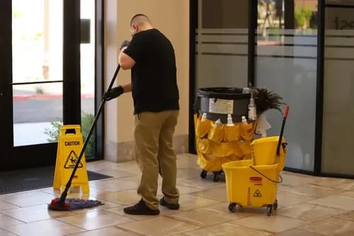 CUMEX Cleaning Services - Photo 4