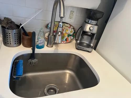 DAISY’S CLEANING SERVICES LLC - Photo 3