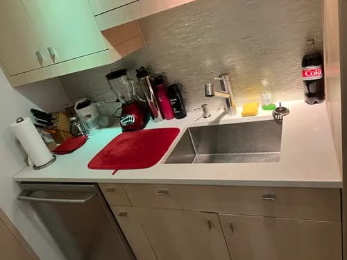 DAISY’S CLEANING SERVICES LLC - Photo 2